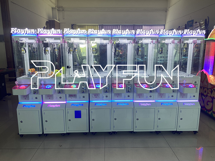 Playfun platform hot coin operated claw crane machine Mini claw machine plush toys