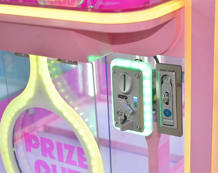 Coin operated indoor amusement park crane Plush toy catch gifts arcade Doll claw machine