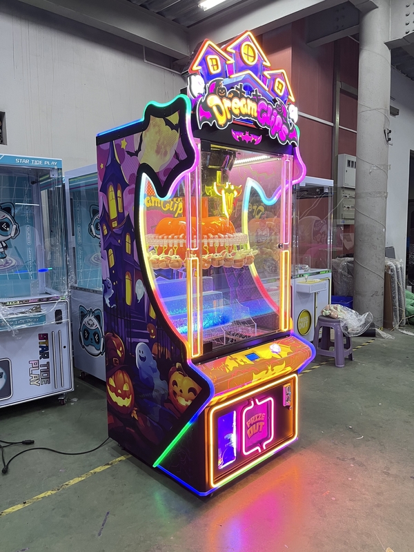 Dream Clips Coin Operated Gift Game With Controllable 60-Clip Clamp Vending Machine Snack Gift Machine