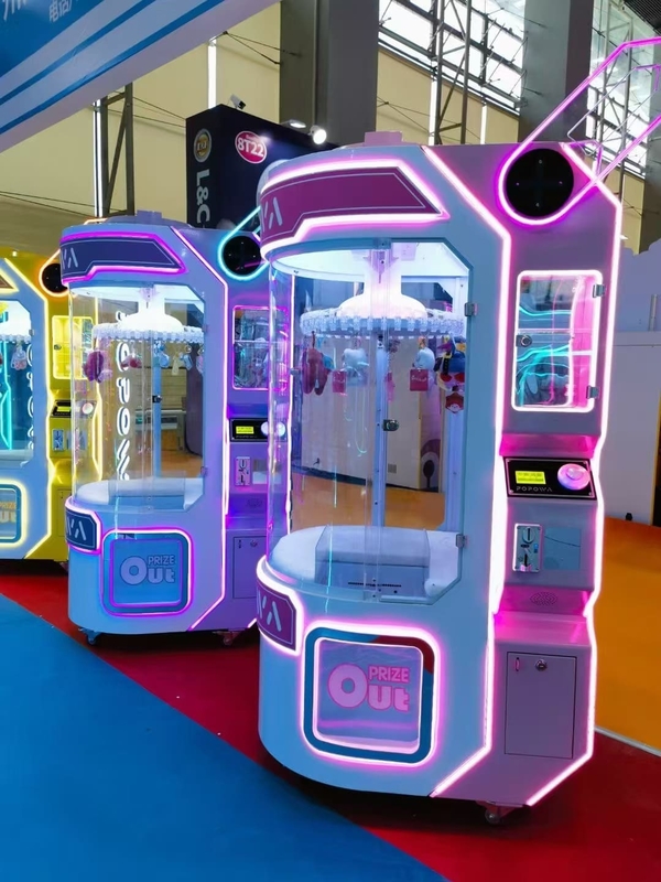Coin Operated Prize Gift Game Machine Lucky Clip Machine 2 Players Arcade Game Vending Gift Machine For Sale