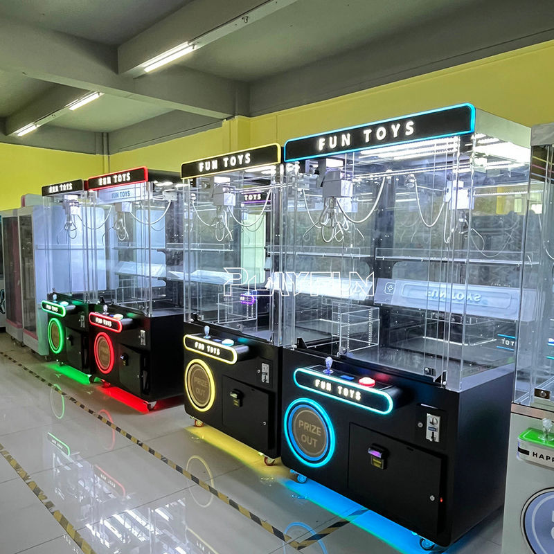 Factory Direct Sale Fun Toys 960XXL Coin Operated Claw Game Catch Toys Claw Crane Machine for Brazil Market