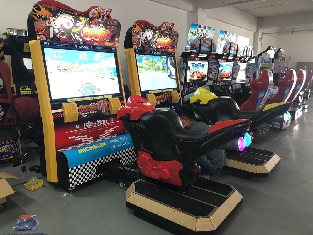 Indoor-Spielplatz Commercial Game Park Indien 32 LED Maxx TT Einzel Twin Bike Fahrmaschine Auto Rennspiel Simulator