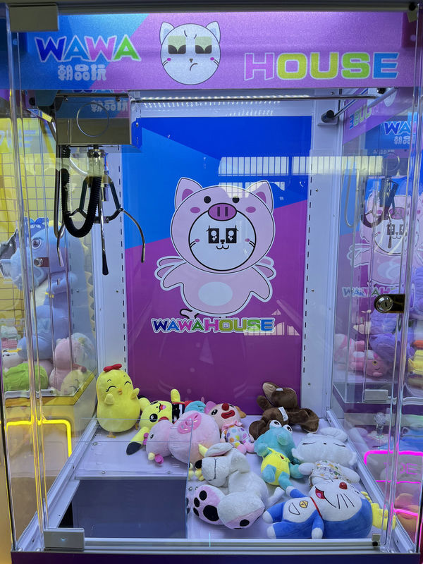 Playfun Customized Doll Claw Machine Coin Operated Game Machine 710 Cheap Plush Toy Claw Crane Machine