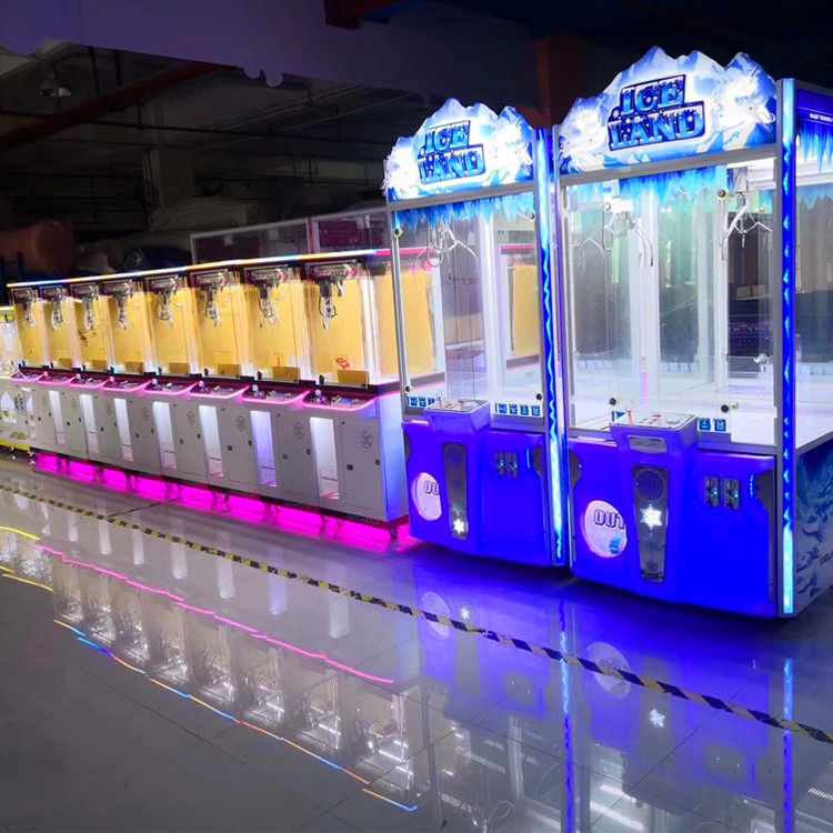 PlayFun Ice King Remote Cheap Coin-operated Mini Doll Vending Machine Toy Crane Claw Push Machine